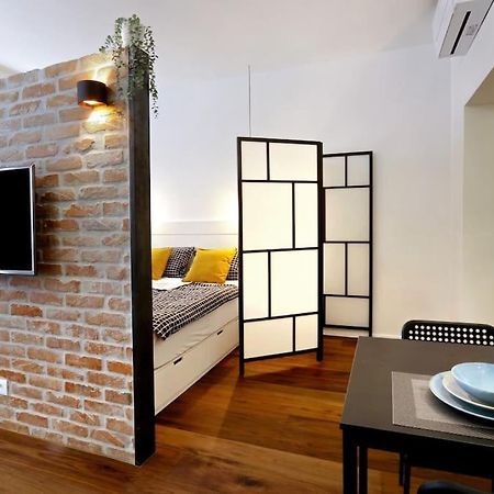 Wally Apartment Ljubljana Buitenkant foto