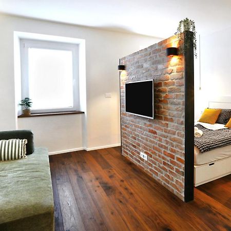 Wally Apartment Ljubljana Buitenkant foto