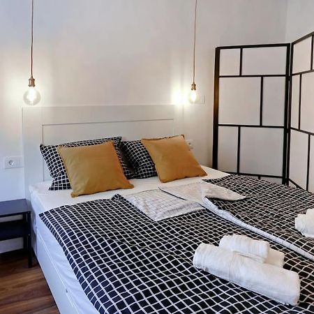 Wally Apartment Ljubljana Buitenkant foto