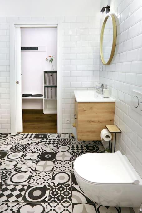 Wally Apartment Ljubljana Buitenkant foto